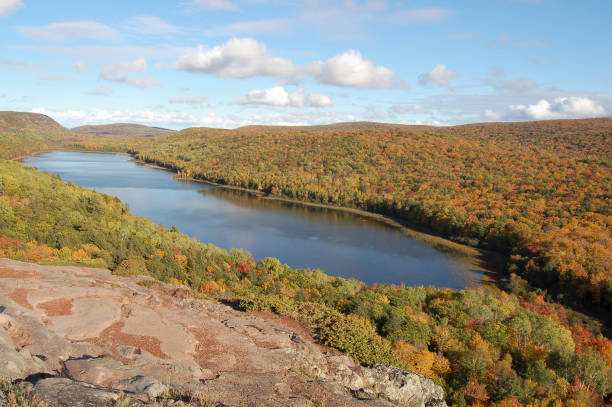 istock Lake of the Clouds 98467589