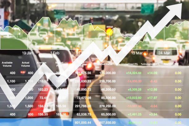 istock Heavy traffic cause too much problem about financial  budget  on transportation business. 984772086