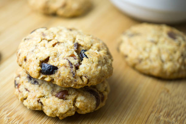 istock Homemade cranberry, nut and oat cookie 985024608