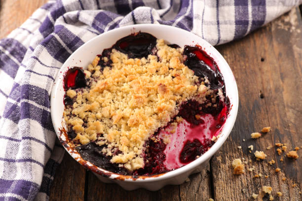 istock delicious blueberry crumble 985033568