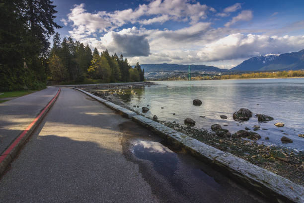 istock Stanley Park Seawall Path and Lions Gate Bridge 985079180
