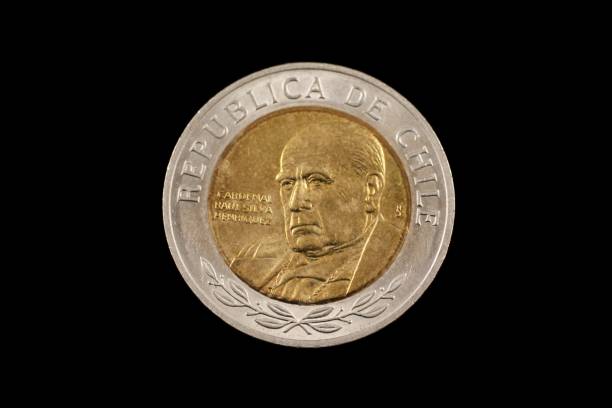 istock Chilean 500 Peso Coin Isolated On A Black Background 985263498