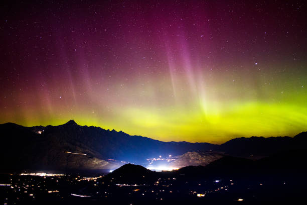 istock Aurora Australis Over Queenstown 985389362