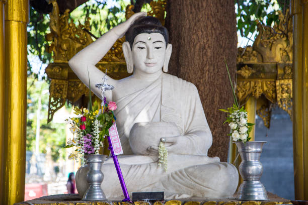 미얀마: shwedagon 파고다 - great dagon pagoda 뉴스 사진 이미지