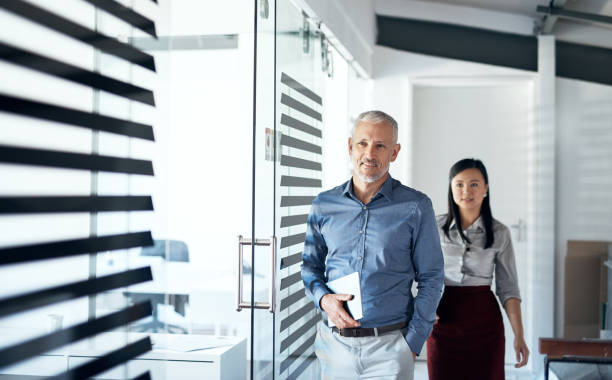istock Heading off to make a success of the workday 985498558