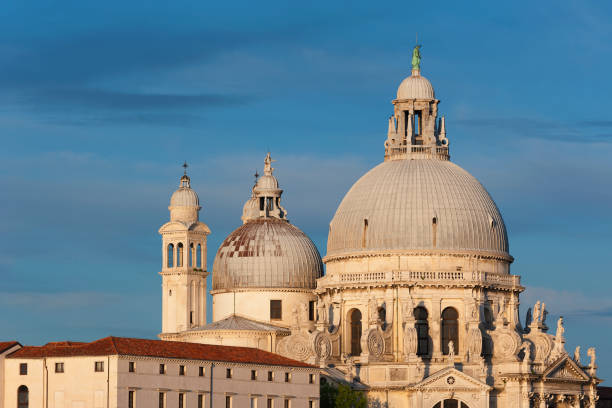 istock church in Venice, Italy 985535078