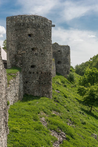 istock Ruins of Saris castle 985549622