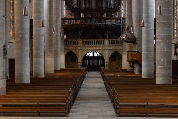 istock catholic church nave 985578038