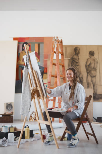 istock Woman in atelier. 985585924