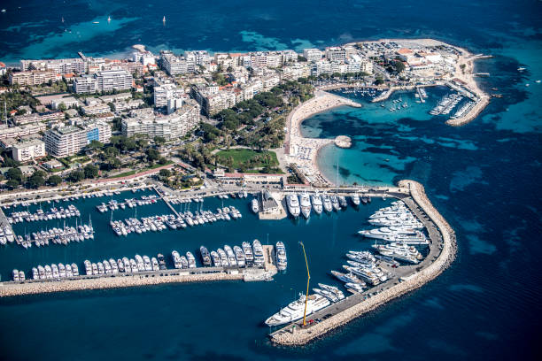 istock Aerial view of Cannes 985672388