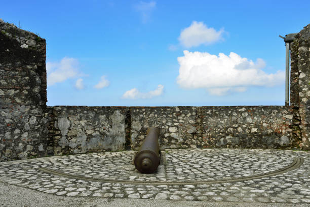 Haiti Remains of the French Citadelle la ferriere built on the top of a mountainnear Milot city in Haiti. Rotational cannon for the defence of the port in Cap Haitien"r"n citadel haiti photos stock pictures, royalty-free photos & images