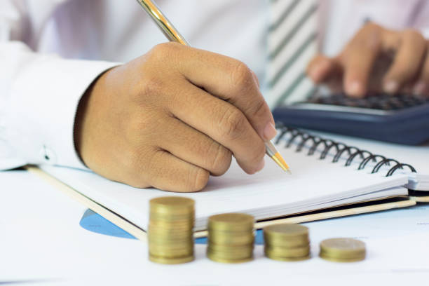 istock pen,write,businessman,education,business,hand,paper,document,memory,note,work,people,text,concept,contract,background,male,student,person,life,table,human,sign,idea,corporate,creative,plan,finance,financial,data,information,professional,graph,meeting,anal 985779088
