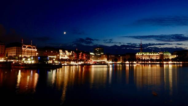 istock Hamburg City View 985817080