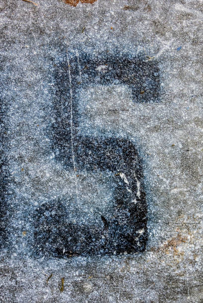 istock Written Wording in Distressed State Typography Found Letter S 985866144