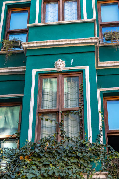 istock Windows in Balat, İstanbul, Turkey 985890608