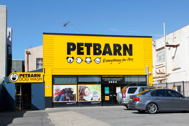 petbarn - todo para mascotas - shopping mall supermarket store sign fotografías e imágenes de stock