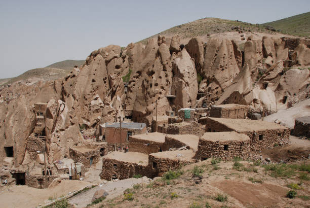 istock Cave dwellings in Kandovan village in Iran 986064786
