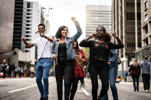 istock Authentic Group of Diverse Friends Having Fun 986088804
