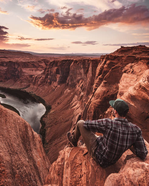 istock on top of horse shoe bend 986115006