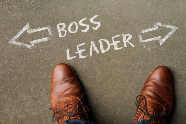 istock Manager trying to find the right way: Boss or Leader? 986125688