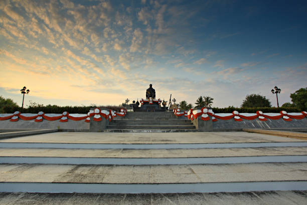 istock King Mongkut (Rama IV) monument  Waghor Prachuap Khiri Khan, Thailand 986289018