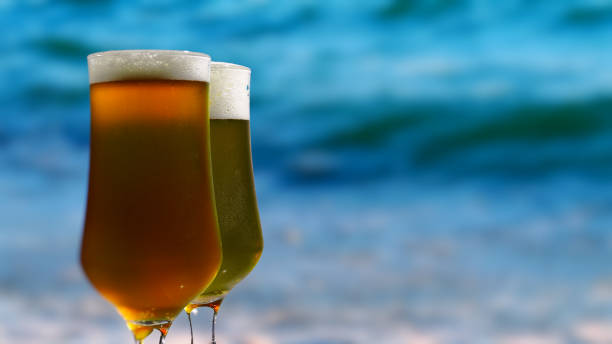 istock Beer over the sea 986598724