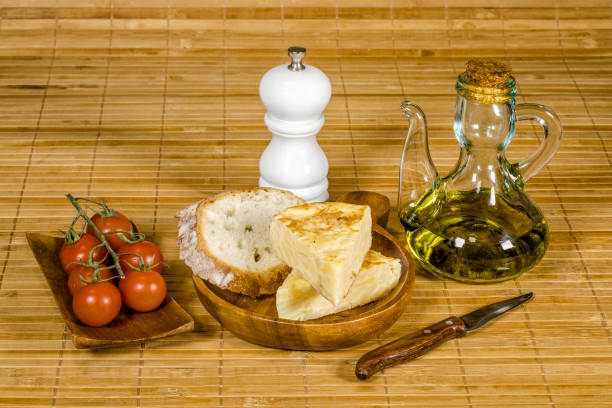 istock Spanish tortilla skewer presented in ration 986618030