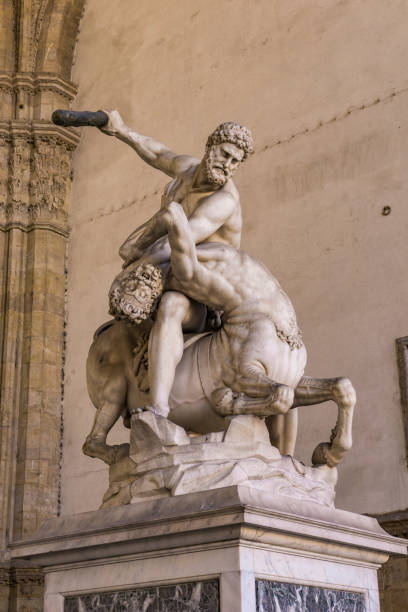 istock Statue Hercules and Nessus in Loggia dei Lanzi in Florence 986621846