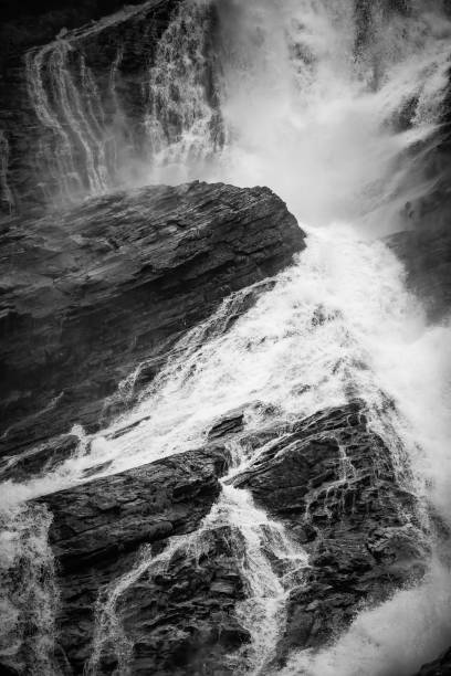 워터풀 - fountain water stone falling water 뉴스 사진 이미지