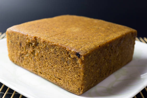 Pine nut sesame steamed cake