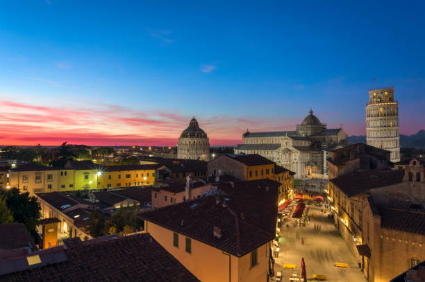 istock Colored sunset on Piazza dei Miracoli, Pisa 986775388