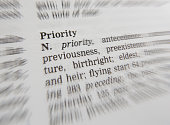 thesaurus-seitendefinition-zeigt-das-wort-vorrangig.jpg?b=1&s=170x170&k=20&c=Gw91gMVjBqUl7vmcUWYZaMV-wn6_P5wnx0FKFEiC0N0=