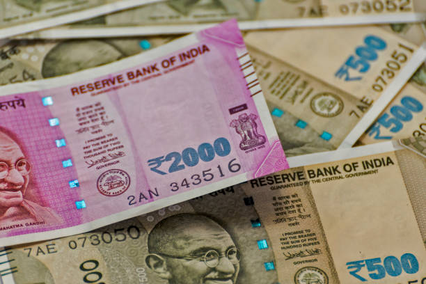 istock Indian new 2000 and 500 Rs Currency Note 986880102