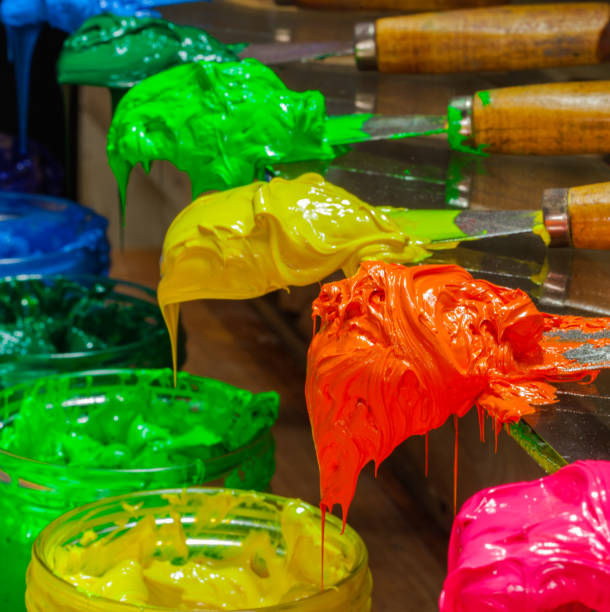 istock orange color is dripping with copy space in square 986939714