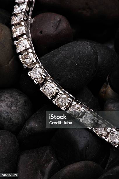 Foto de Pulseira Diamond e mais fotos de stock de Brilhante - Luminosidade - Brilhante - Luminosidade, Diamante - Pedra preciosa, Fotografia - Imagem