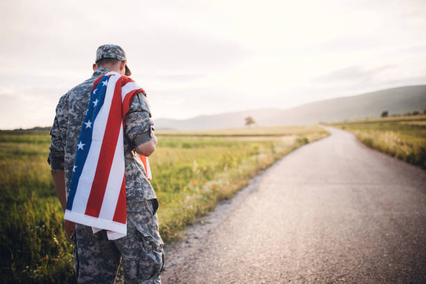 istock American Amputee Soldier On Road 987051030