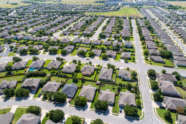 Never ending homes and houses across the Texas horizon Central Texas small growing city outside od austin texas - Pflugerville, Texas Suburb Homes and Houses in Modern Development never the same stock pictures, royalty-free photos & images