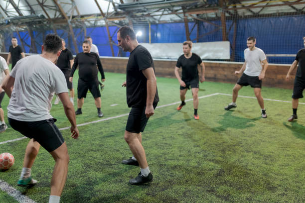 istock Dribbling in amateur soccer 987325550