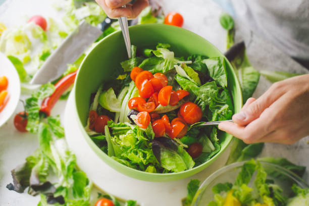 istock Process of making vegetarian salad 987396562
