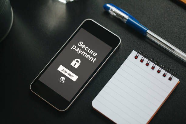 istock Secure payment smart phone app in a mobile screen, ready to pay. 987396868