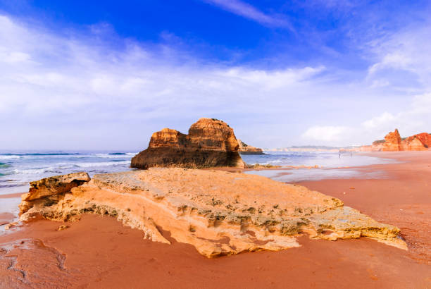 istock Portugal, Algarve - Praia da Rocha 987585148