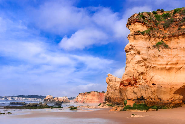 istock Portugal, Algarve - Praia da Rocha 987585186