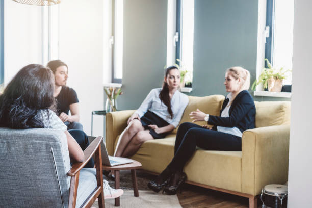 istock Lounge room meetings are the best 987662674