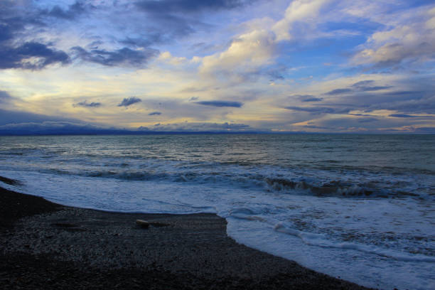 istock Capturing sunsets in Hawkes Bay 987734240