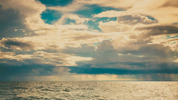 istock seascape sea horizon and sky. 987791722