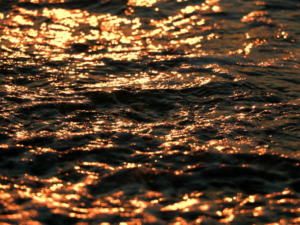 istock The golden surface must be in the twilight, motion blur 987797156