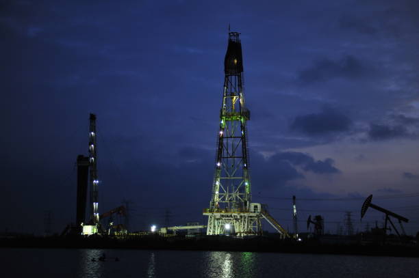 istock The oil pump 987981406