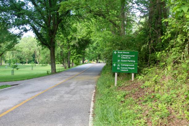 istock Sign on Side of the Road 988484456