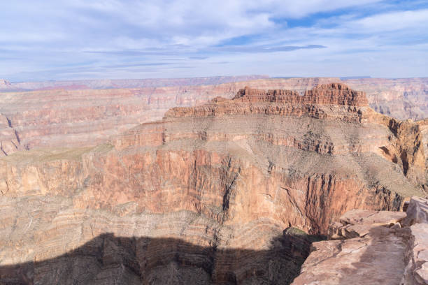 borda oeste do grand canyon - canyon majestic grand canyon helicopter - fotografias e filmes do acervo