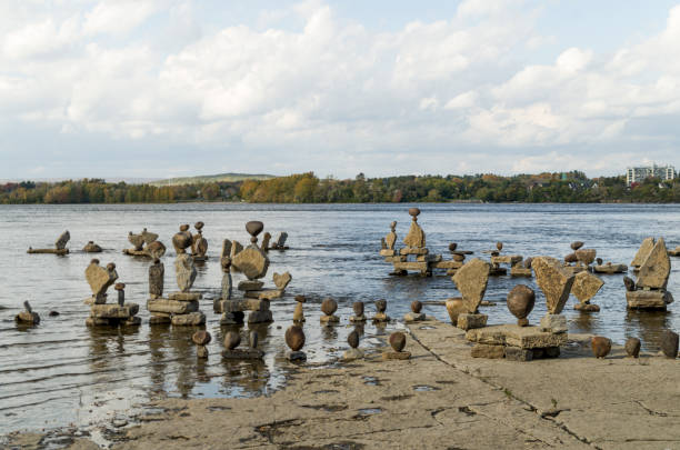 istock 2017 Inukshuks at Remics Rapids 43 988641154